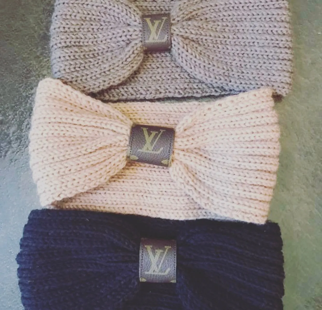 Ear Warmer in Gg and LV